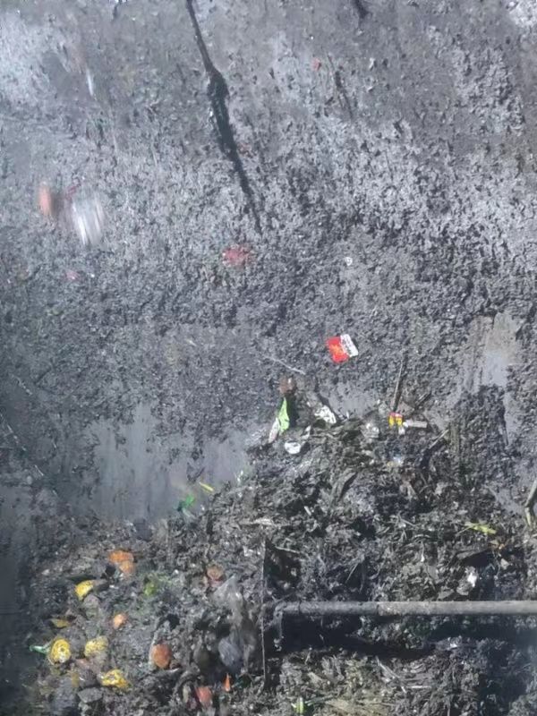 花山污水池清理